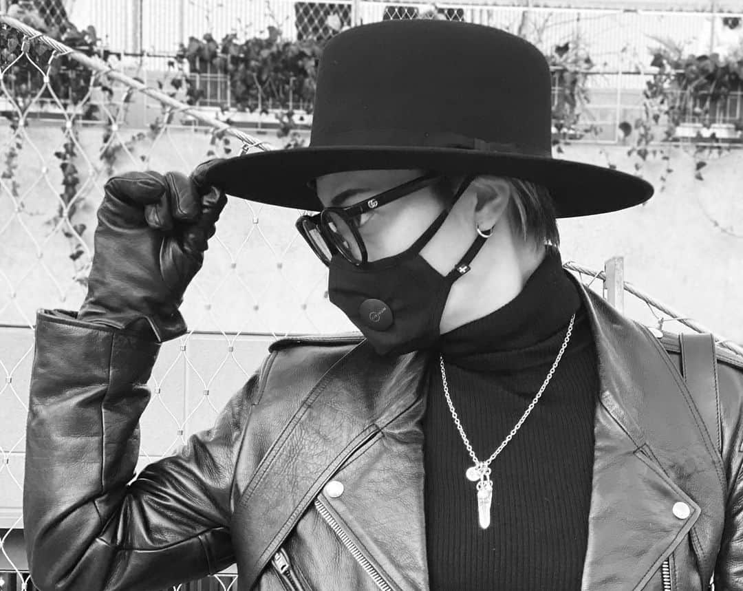 のインスタグラム：「🖤all black🖤 全部お気に入り。」