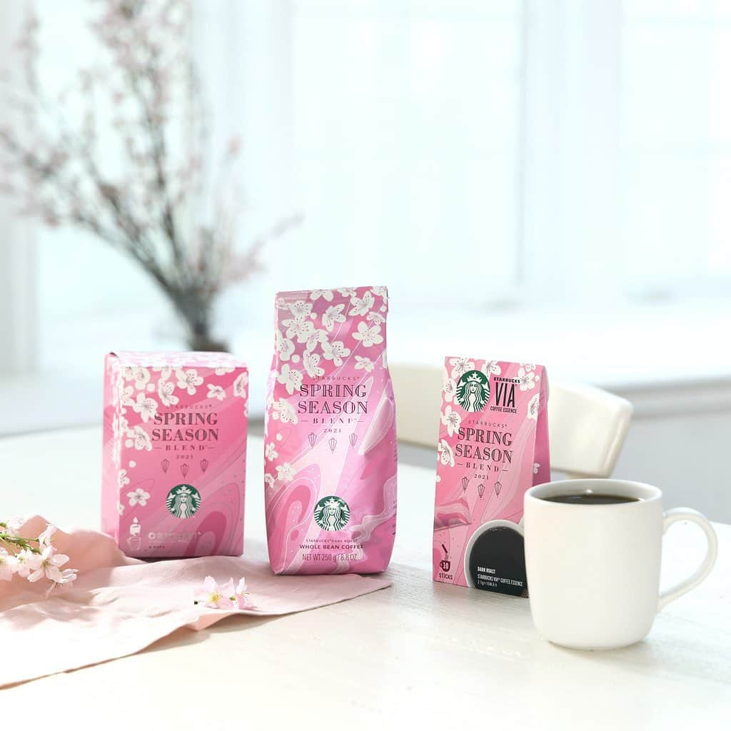 スターバックス JPさんのインスタグラム写真 - (スターバックス JPInstagram)「☕🌸 4種類のコーヒーをブレンドした、桜のように表情豊かな味わいの、 #スプリングシーズンブレンド 。春の香りに包まれたひとときを、ご自宅で過ごしませんか☕️🏡😌  #スターバックス #スターバックスSAKURA #🌸」2月21日 12時11分 - starbucks_j