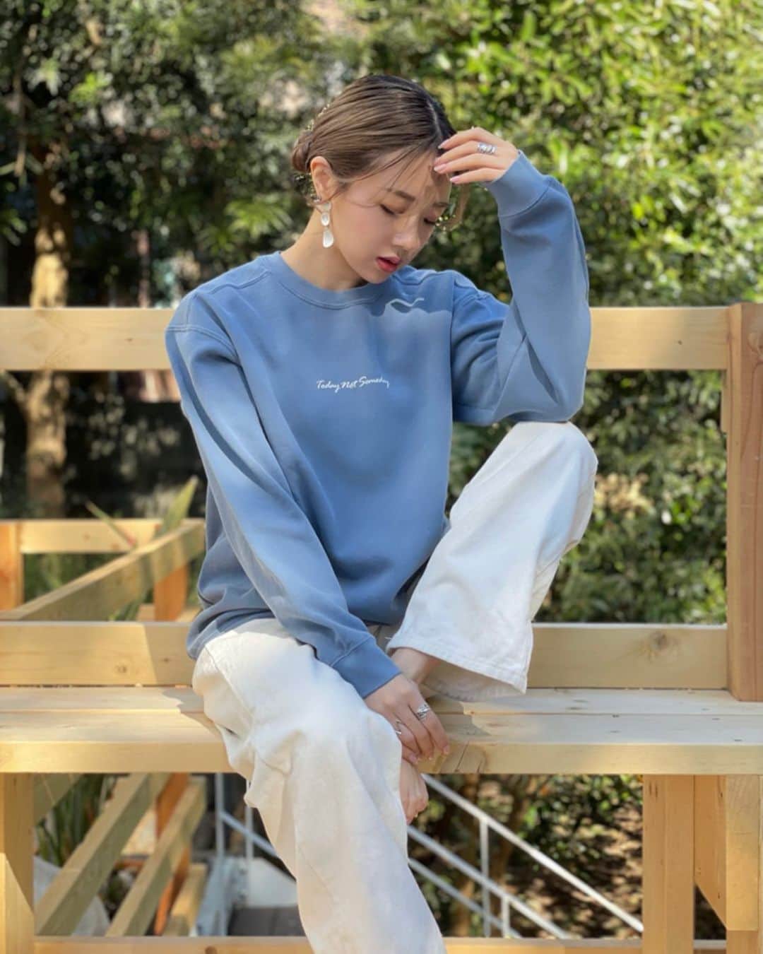 のインスタグラム：「"Today not someday" いつかではなく今日。 誰かの背中を押せるような ポジティブワードと色彩豊かな絵で 日常のchill timeに、ふとした瞬間に 温かい気持ちになれるように 気持ちを込めて。  今後art workなどは @today_not_someday89 でUPしていきますのでフォローしてくれたら嬉しいな。」