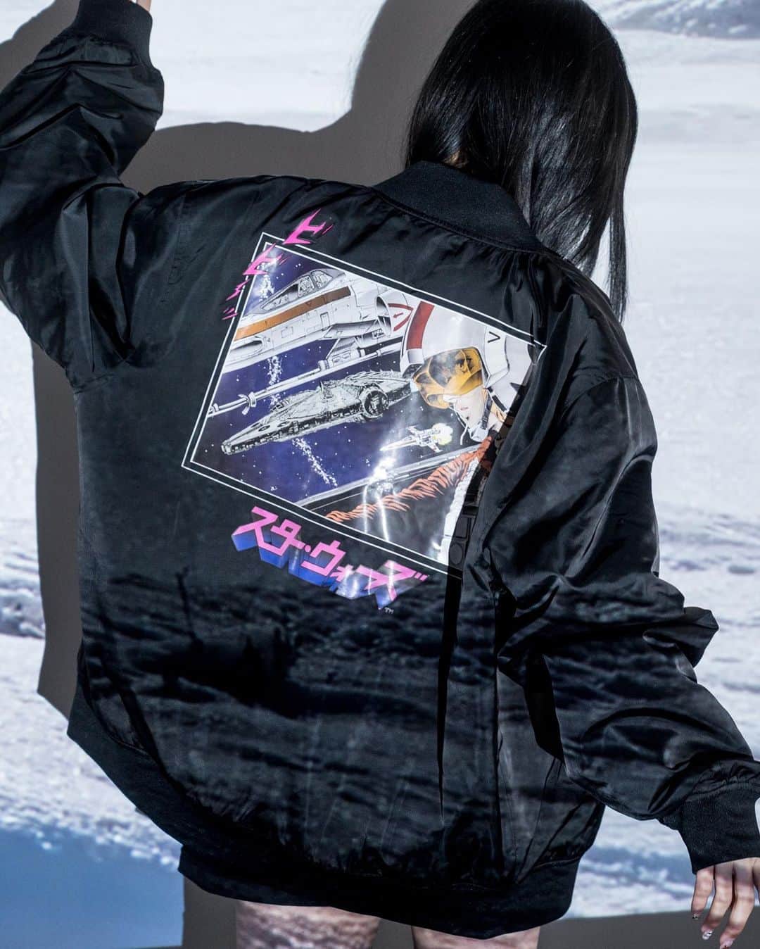 HYPEBEASTさんのインスタグラム写真 - (HYPEBEASTInstagram)「@hypebeaststyle: @baitme has reimagined the ‘Star Wars’ universe for its latest capsule collection. Featuring Manga-inspired graphics and spins on original trilogy posters, the set includes hoodies, T-shirts, canvas bags, and even a collectible Boba Fett figure. Pick up your favorite item now on BAIT’s website, with a Japan release arriving at a later date.⁠⠀ Photo: BAIT」2月21日 13時11分 - hypebeast