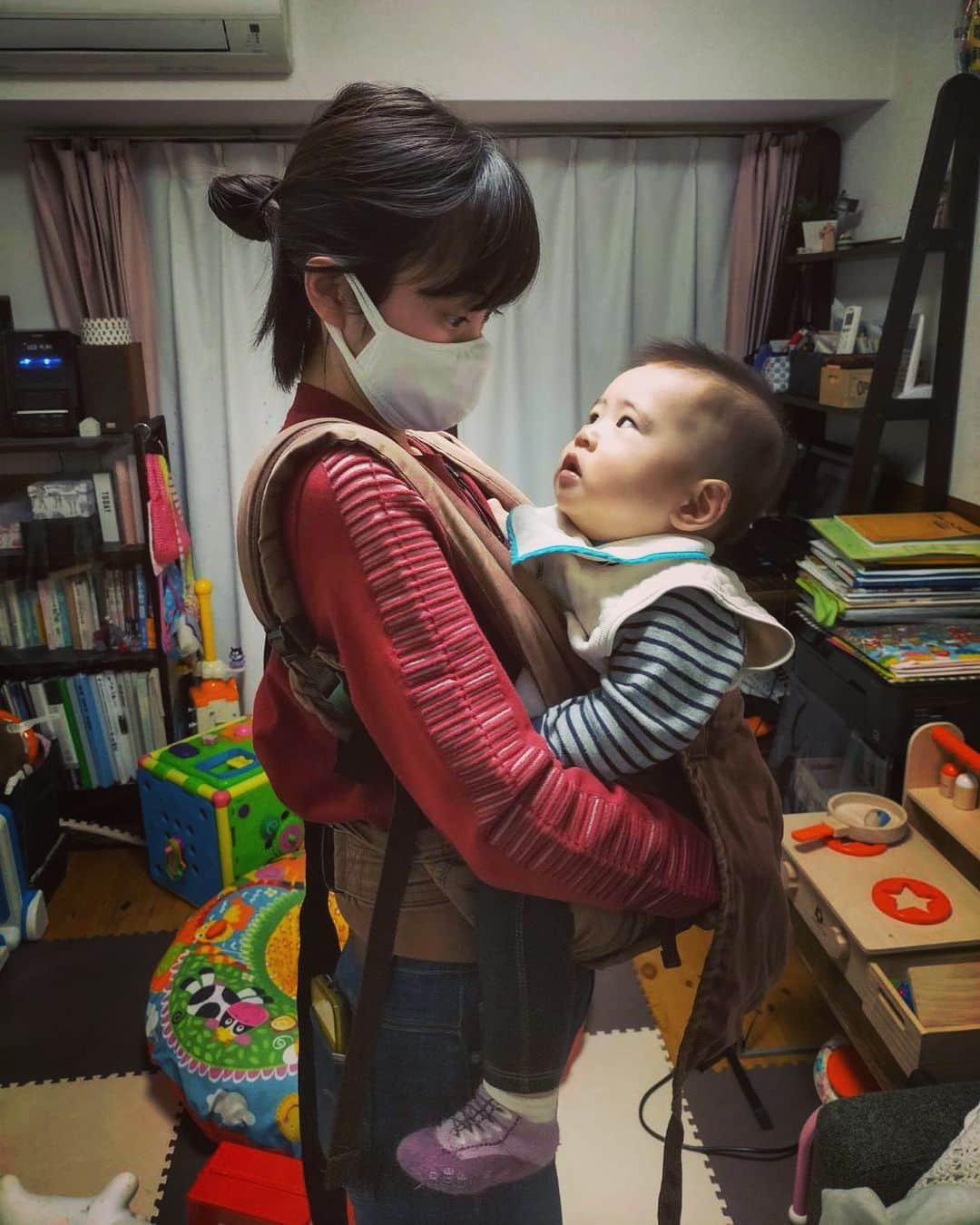 中山来未のインスタグラム：「撮影の顔合わせで赤ちゃんを抱っこさせて頂きました❕初めて赤ちゃんの体温を感じて少しこわい気持ちにもなったりとたくさんの複雑な感情が湧いてきました。 この時間をお芝居絶対生かしたい❕と思いました🍵 未来の私の子供は👶どんな子なんだろう」