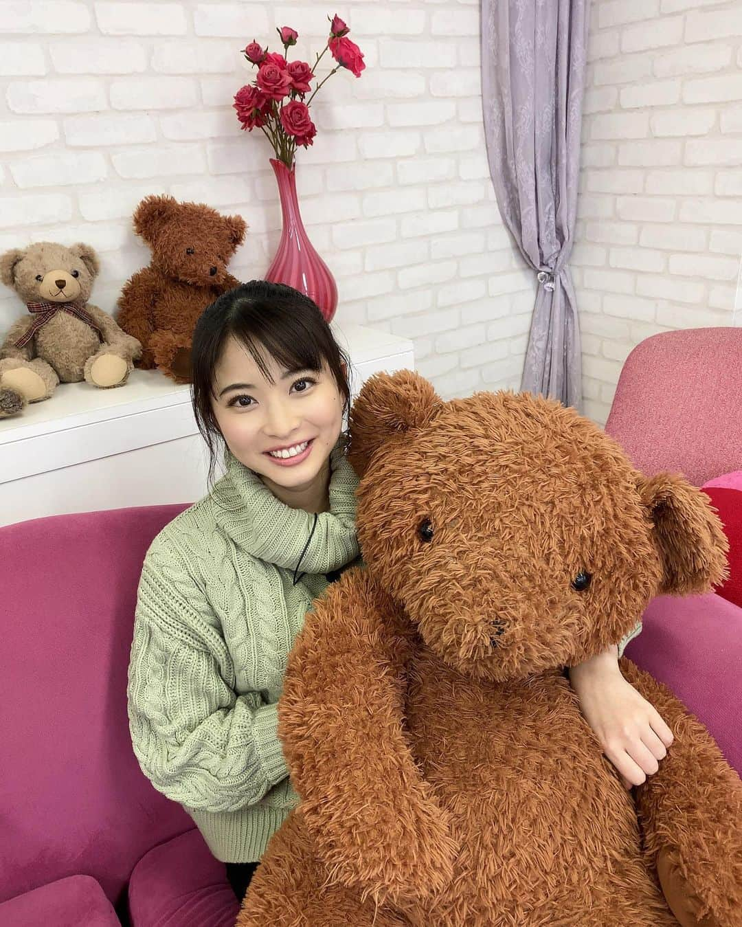 木下彩音さんのインスタグラム写真 - (木下彩音Instagram)「21歳になりました☺︎ いつも暖かいメッセージありがとうございます！すごく嬉しいです☺️  21歳はみなさんに良いお知らせがたくさんできるよう頑張りますので、引き続きどうぞよろしくお願いします🙇‍♀️💕」2月21日 13時21分 - ayane.kinoshita