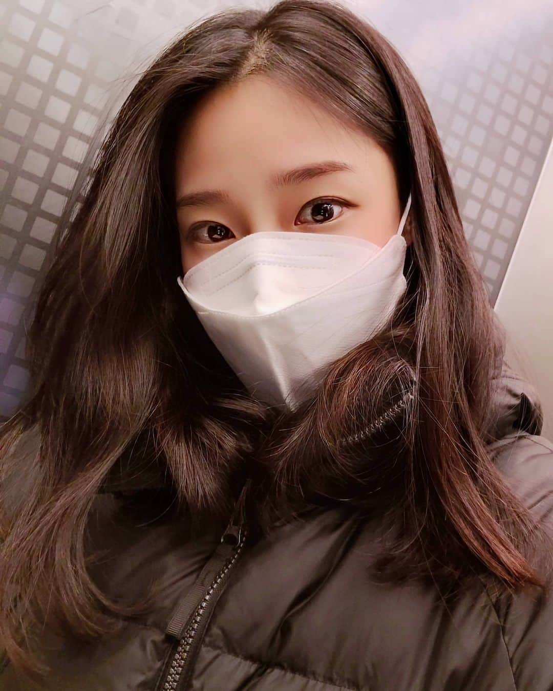 ZUYONIさんのインスタグラム写真 - (ZUYONIInstagram)「어제 영상에서 다뤘던 ONE UI 3.1 포토 리마스터 ...