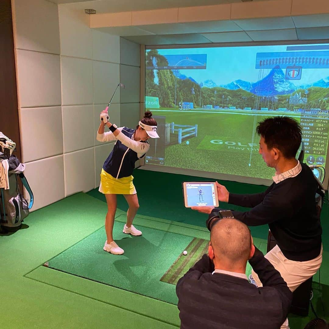 藤田光里さんのインスタグラム写真 - (藤田光里Instagram)「. . 3月12日発行 BUZZ GOLF 3＆4月号★ . 帝人フロンティア株式会社様の 【マトウスゴルフ】練習器具のタイアップ撮影が PGMゴルフアカデミー銀座でありました!! . . お楽しみに(≧∇≦) . #藤田光里 #マトウスゴルフ #帝人フロンティア株式会社 #pgmゴルフアカデミー銀座 #BUZZGOLF」2月21日 13時42分 - hikari.fujita_official