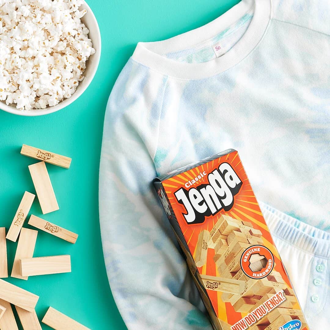ロック&リパブリックのインスタグラム：「It’s family game night! We’ll bring the games, you bring the popcorn. 🍿」
