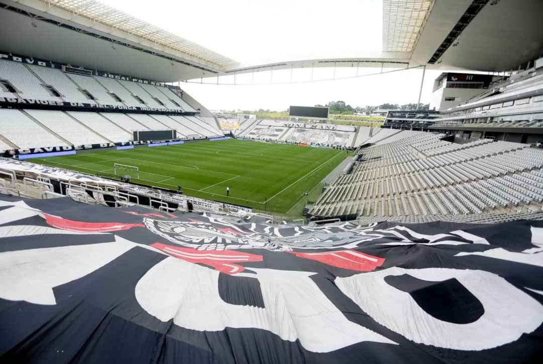 コリンチャンスさんのインスタグラム写真 - (コリンチャンスInstagram)「HOJE TEM CORINTHIANS! E a @neoquimicaarena está preparada para receber a partida do Timão contra o Vasco pela penúltima rodada do @brasileirao! ⠀ ⠀ 📸 Rodrigo Coca/Agência Corinthians⠀ ⠀ #SCCPxVAS #VaiCorinthians #VitaminasNeoQuimica #Nike #Bmg #CorinthiansEPositivo #Matrix #Midea #Poty #Serasa #Orthopride #BrahmaNoBandoDeLoucos #CartãodeTodosCorinthians #AleCombustíveis #DoTerra #Hapvida #GaleraBET」2月22日 1時14分 - corinthians