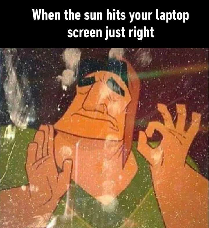 9GAGさんのインスタグラム写真 - (9GAGInstagram)「Time to wipe⠀ #laptop #sun #9gag」2月22日 2時00分 - 9gag