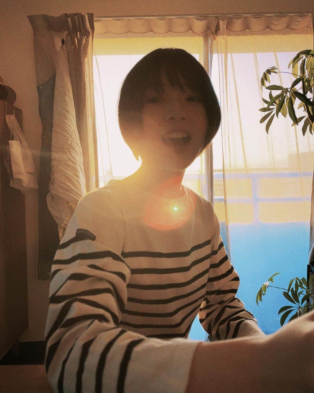 りりか（RiRiKA）のインスタグラム：「living. #inliving」