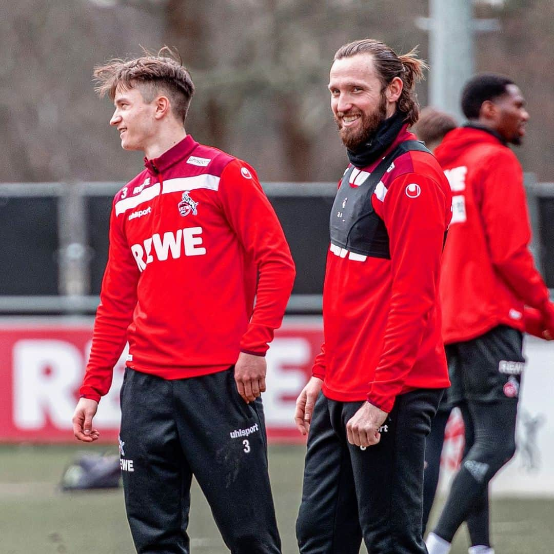 マルコ・ヘーガーのインスタグラム：「Don‘t lose your smile😀🔴⚪️ @fckoeln  #smile #stay #positive #blessed #together #team #proud #effzeh #fc #köln #kölschejung #mh6 #liebedeinestadt #dontgiveup」