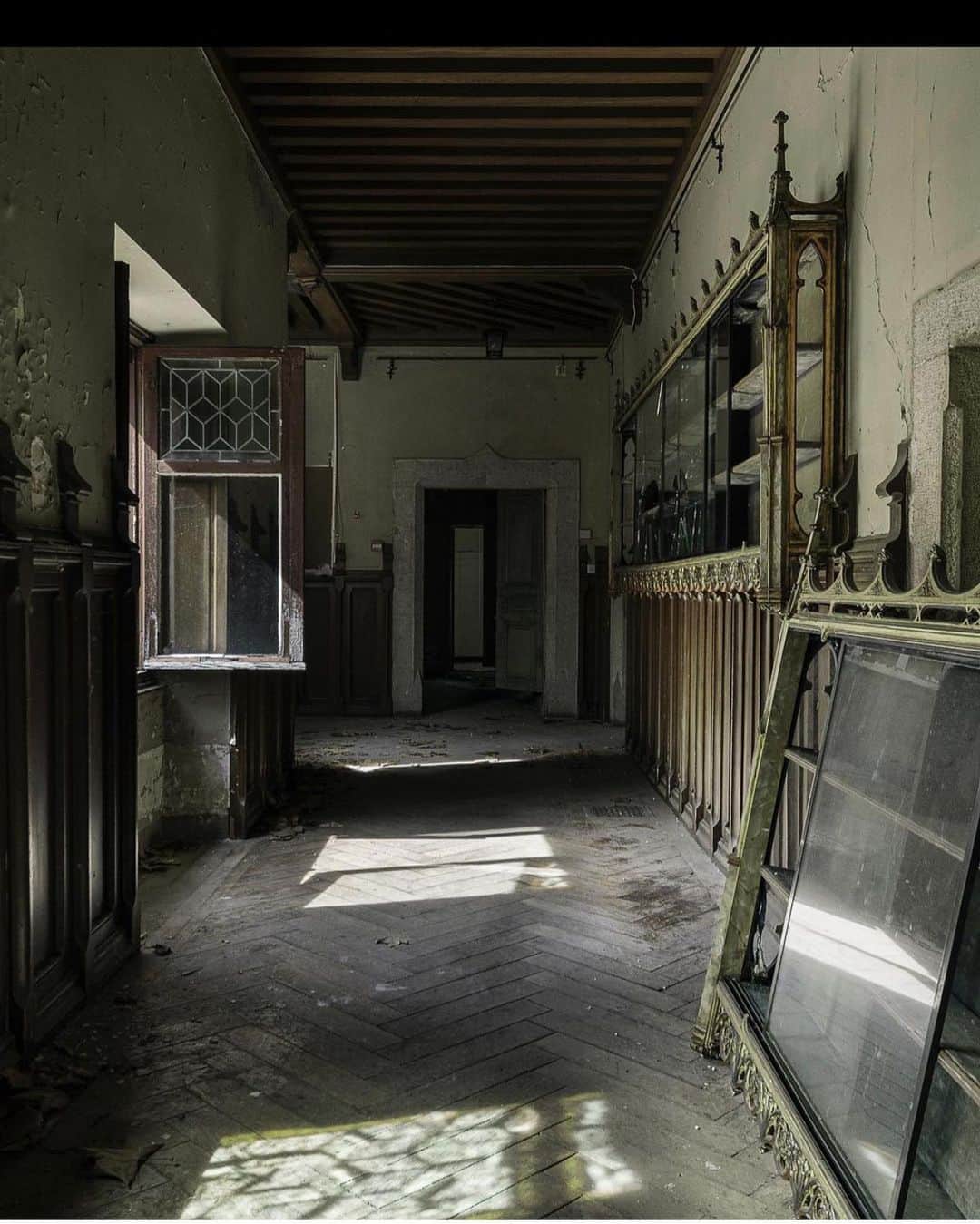 Abandoned Placesのインスタグラム：「😳 @abandoned_nordic」