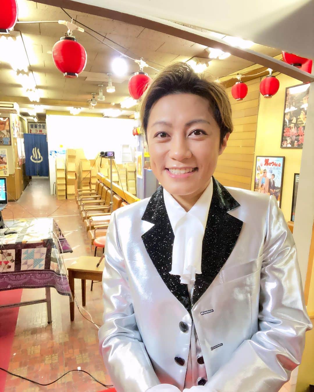 ヒカル（はやぶさ）のインスタグラム：「本日ヨーロー堂さんでの配信キャンペーンでした🎤😃 たくさんの応援をありがとうございました‼️✨ #感謝 #はやぶさ #ヒカル #配信」