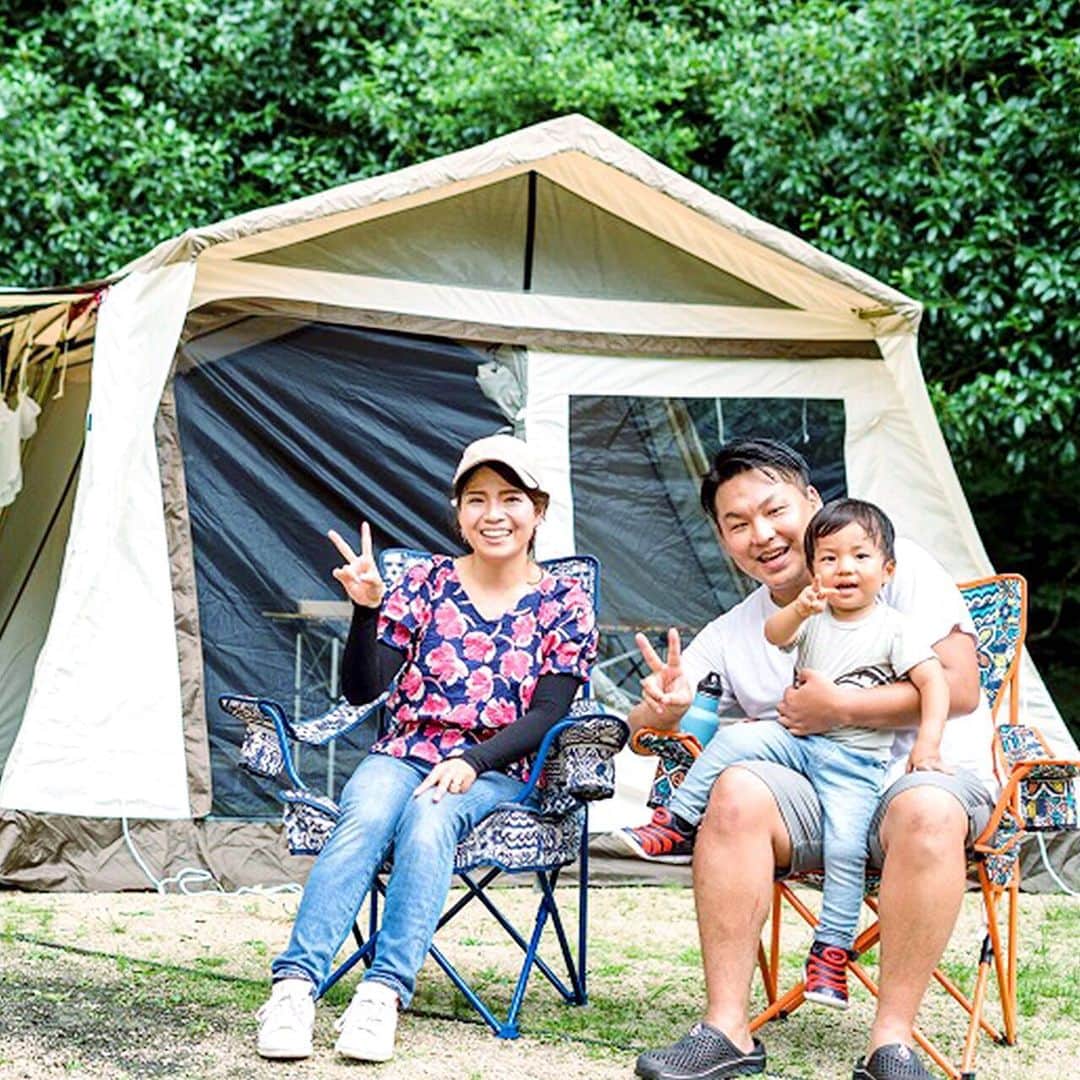 キャンプ情報サイト［ランタン］さんのインスタグラム写真 - (キャンプ情報サイト［ランタン］Instagram)「CAMP SMILE STYLE ／ 居住性の高いogawaのロッジシェルターが 快適で子供もスヤスヤ ＼ いろんなキャンパーのキャンプスタイルを現地取材と一般キャンパーからの投稿で数多く掲載してます。 . . 詳しくは @lantern.camp webサイトをご覧ください . . #camp #camping #outdoor #travel #trip #lantern_smile #nature #キャンプ #キャンプ用品 #キャンプギア #アウトドア #テント #自然 #旅行 #キャンプ初心者  #キャンプ好きな人と繋がりたい #camper #外遊び #LANTERN #キャンプレイアウト #秋キャンプ #冬キャンプ #かぶとの森テラスキャンプ場 #ファミリーキャンプ #ファミキャン #ogawa #ロッジシェルター #yeti #子供のいる生活 #ogawacampal」2月21日 18時31分 - lantern.camp