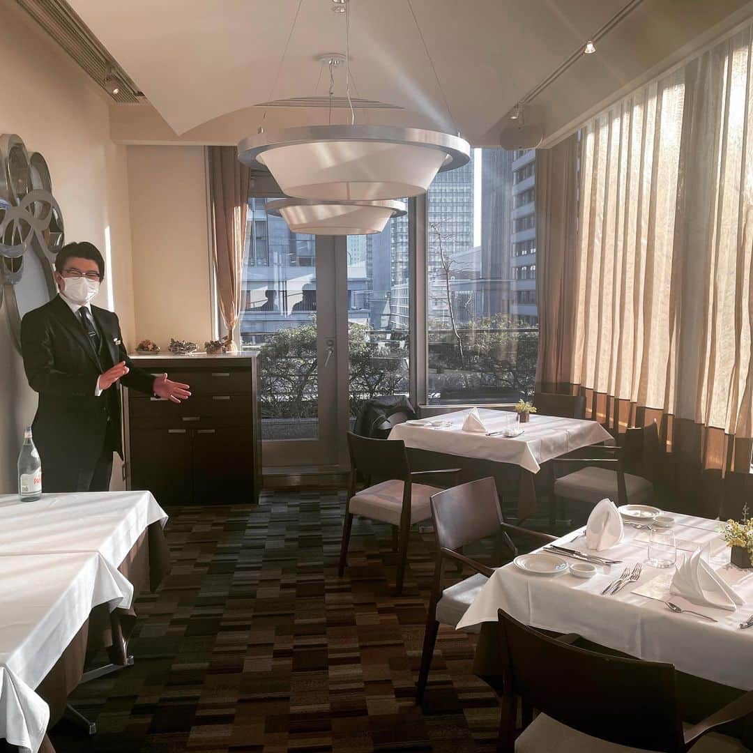 武井壮さんのインスタグラム写真 - (武井壮Instagram)「wattle tokyo オーストラリア料理 ざっくりしたイメージだったオーストラリア料理のイメージがガラリと変わります 繊細で豊かな味わいの食材と シェフのソースや調理の腕前が光ります 本当にオススメのお店 新丸ビル6階 ぜひどうぞ サーモンは特にオススメですよ！  #10万円企画」2月21日 18時29分 - sosotakei