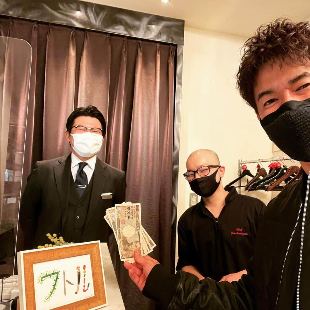 武井壮さんのインスタグラム写真 - (武井壮Instagram)「wattle tokyo オーストラリア料理 ざっくりしたイメージだったオーストラリア料理のイメージがガラリと変わります 繊細で豊かな味わいの食材と シェフのソースや調理の腕前が光ります 本当にオススメのお店 新丸ビル6階 ぜひどうぞ サーモンは特にオススメですよ！  #10万円企画」2月21日 18時29分 - sosotakei