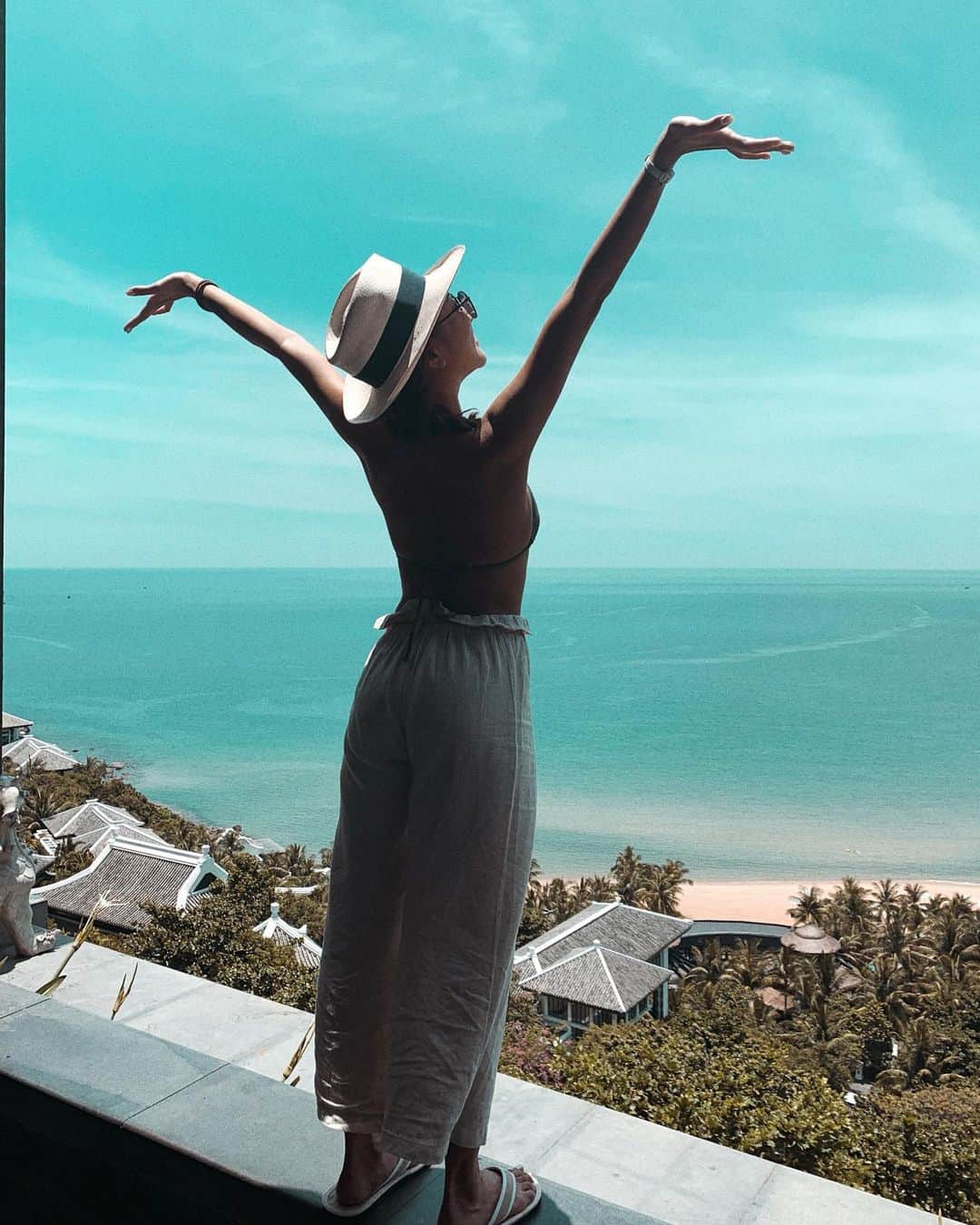 LISAさんのインスタグラム写真 - (LISAInstagram)「🦋🦋🦋  #Vietnam#danang#summer#sea #beautiful#travel#instagood#chill#holiday」2月21日 18時32分 - lisa_tokyo.jp