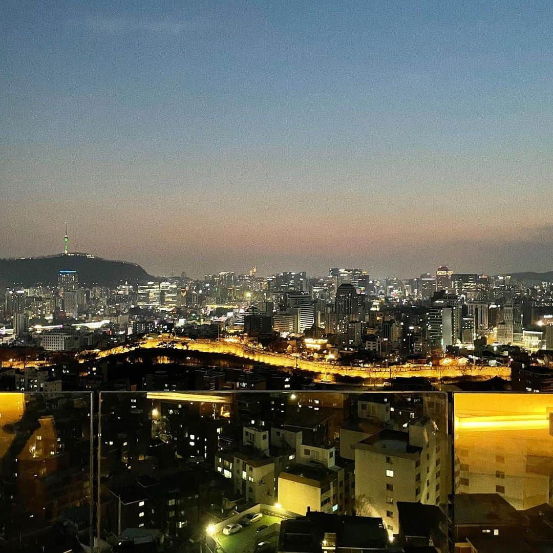 イユエリンさんのインスタグラム写真 - (イユエリンInstagram)「잘 🌠」2月21日 19時11分 - leehyemin0503