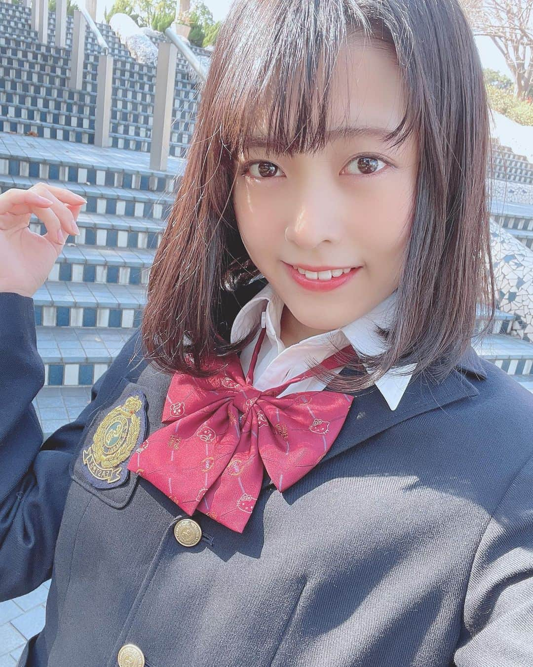 戸奈あゆみさんのインスタグラム写真 - (戸奈あゆみInstagram)「制服と部屋着💕  #週末自撮り #japanesegirl #japanese #girl #portraitphotography #portrait #actress #黒髪 #女優 #被写体 #写真 #SHOWROOM #SHOWROOM配信 #あゆみん」2月21日 19時17分 - ayumi_tona