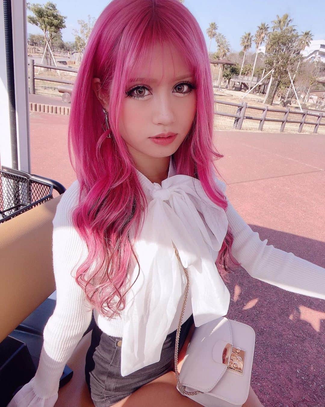 あいめろ姫さんのインスタグラム写真 - (あいめろ姫Instagram)「今日も楽しい一日だった🌷💗  黒エク可愛いやろ🥰？」2月21日 19時24分 - aisyu0101