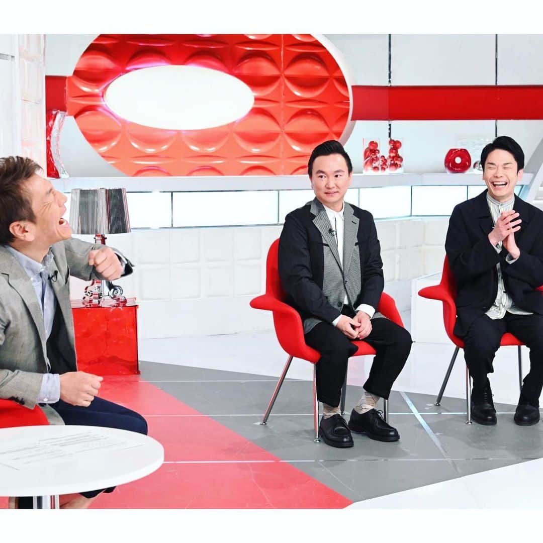 日本テレビ おしゃれイズム さんのインスタグラム写真 日本テレビ おしゃれイズム Instagram すみません 1週間姿をくらませてしまってました 今夜はかまいたちさんです この上田さんをご覧ください こんな30分です 腹抱えて笑ってしまいます