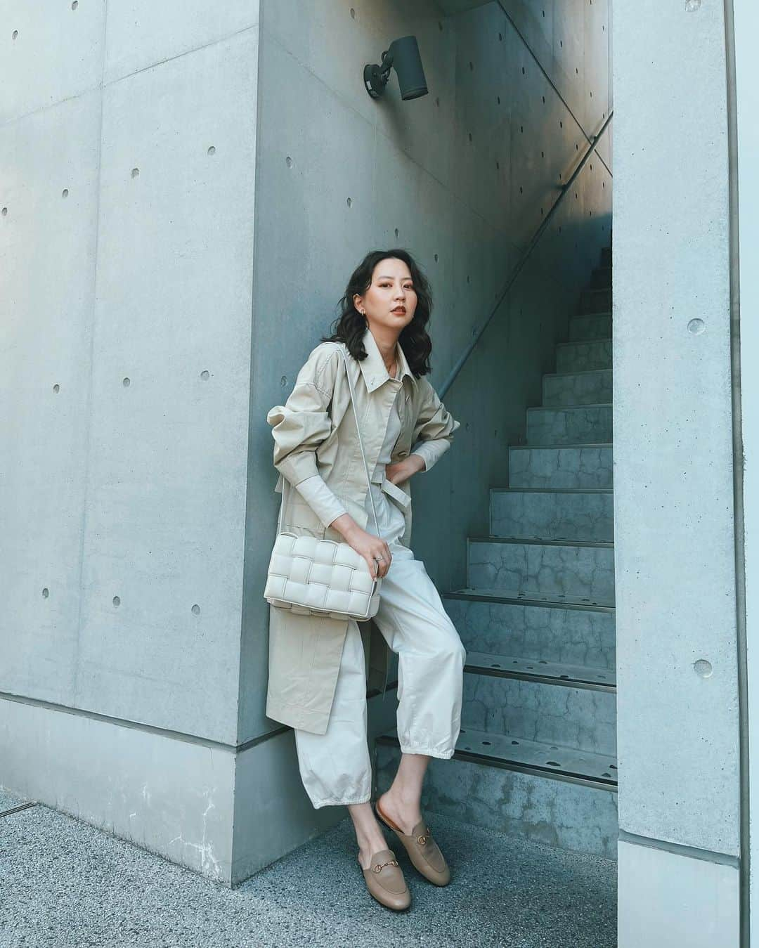 河北麻友子さんのインスタグラム写真 - (河北麻友子Instagram)「FASHION OUTFIT: Uniqlo SHOES: Gucci  BAG: Bottega Veneta  #FASHION #OOTD #麻友コーデ」2月21日 19時55分 - mayukokawakitaofficial