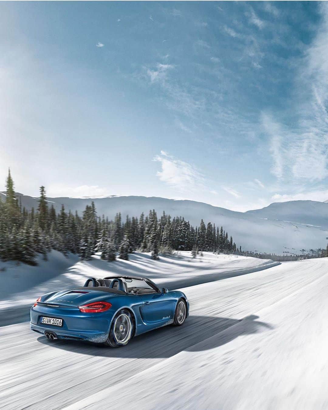 Porscheさんのインスタグラム写真 - (PorscheInstagram)「Celebrating 25 years of Boxster history. With the third generation came a huge design leap to thrust the Boxster character forwards thanks to its flat flyline, extended wheelbase, wider track and larger wheels.」2月21日 20時01分 - porsche