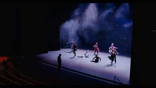 のインスタグラム：「The show will go on 🎭 • "Empty Stage" written and performed by @benjaminscheuer Directed by @impermanence_dance Featuring @cacostaofficial and the artists of @bhamroyalballet  Watch the short film at the link in bio.」