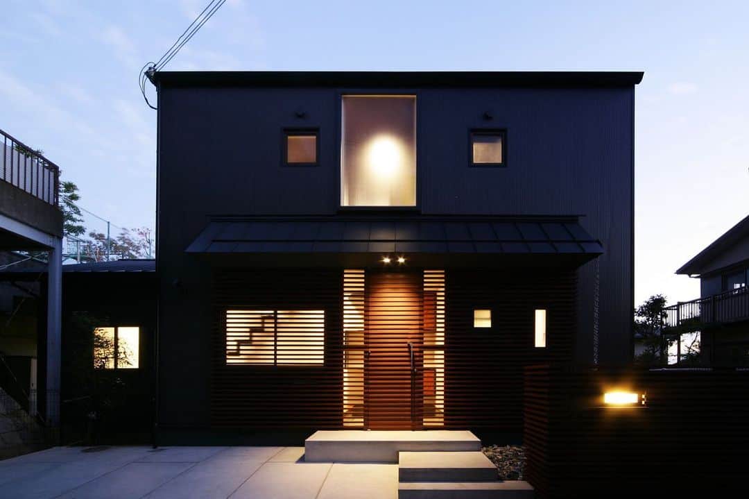 ザウス住宅プロデュースのインスタグラム：「…リフォーム：神戸    設計：田中一郎建築事務所    #renovation#remodel #home#design#zaus #田中一郎 #ザウス#建築#建築家との家づくり #暮らしを楽しむ#豊かな時間#空間」