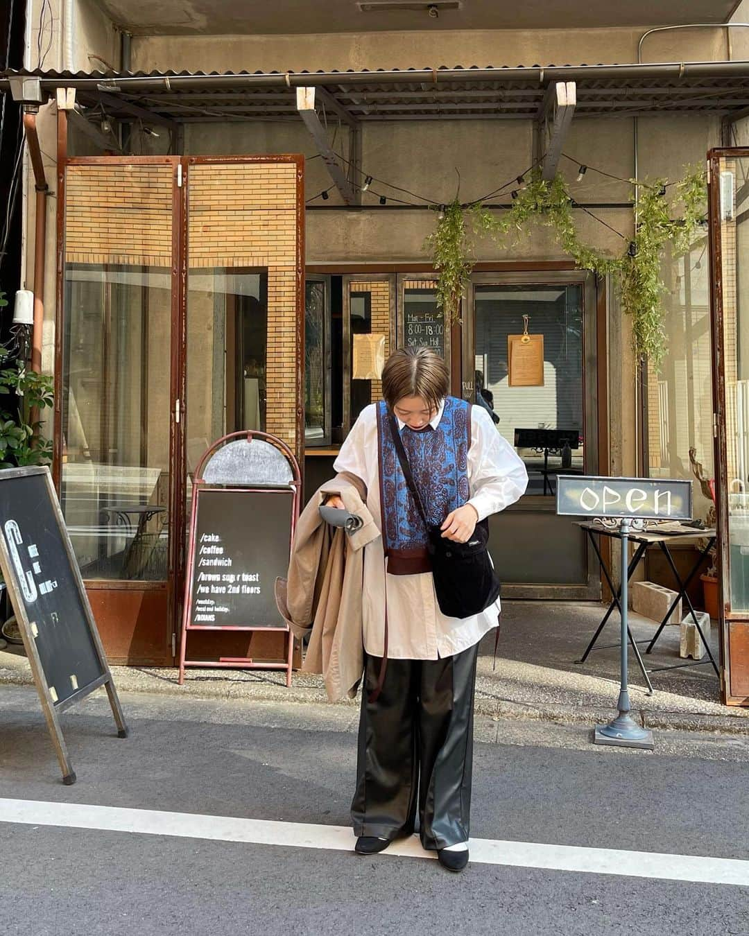 mahoさんのインスタグラム写真 - (mahoInstagram)「＊ブランドはwearにて 2枚目は脱力感ある顔 . #ootd#fashion#メンズライク#古着好きな人と繋がりたい#古着#古着コーデ#おしゃれさんと繋がりたい#フリクロ#フルジョ#コーデ#コーディネート#ストリート#カジュアル#シンプル#古着mix#instagood#outfit#instalike#coordinate#mensfashion#used#fudge#maisonspecial#uniqlo#kutir#lantiki」2月21日 20時07分 - mhpht_