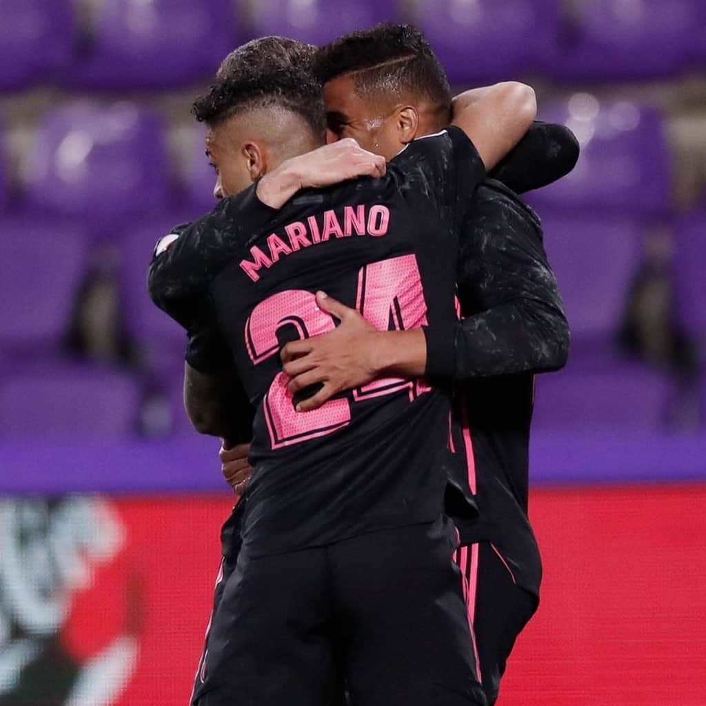 マリアーノ・ディアス・メヒアさんのインスタグラム写真 - (マリアーノ・ディアス・メヒアInstagram)「🤲🏽⚽️」2月21日 20時10分 - marianodiazmejia
