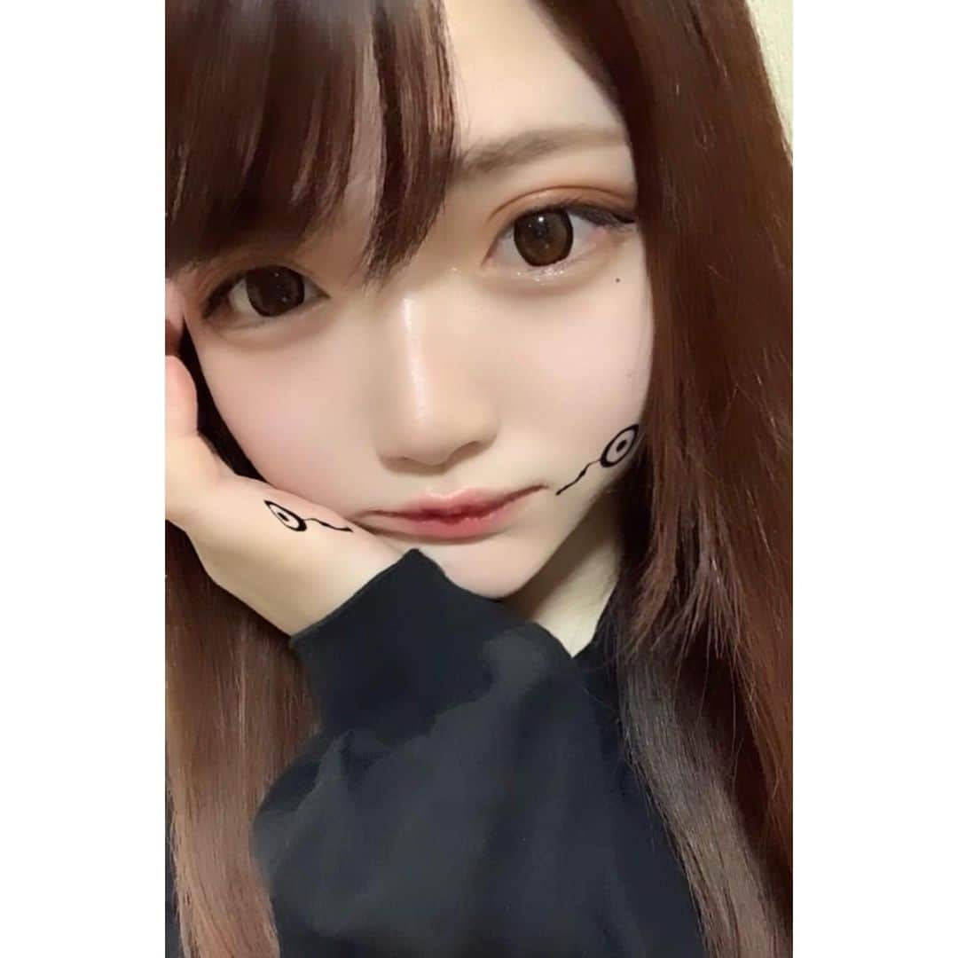 中明佑里花のインスタグラム：「お知らせ🐈🍒  2月28日16:00〜 ネットサイン会に参加させて頂きます👼🏻❤︎  当日プラチナム公式YouTubeにて生配信されるよ😽 販売期間は21日19:00〜27日23:59までで 数に限りがあります🥺 チェキだけでなくメッセージ動画も届くので是非買ってください〜😻🤍🤍 詳しくはプロフィールのリンクからご覧頂けます😆  #プラチナムプロダクション #ネットサイン会」