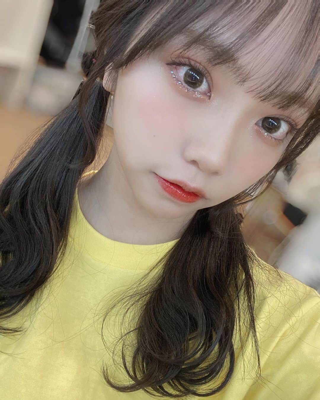 仲村和泉のインスタグラム：「﻿ ステージに立つ時は目の下をキラキラにするのが好き♡﻿ ﻿ ﻿ ﻿ ﻿ ﻿ #メイク #アイメイク  #キラキラメイク #グリッター #メイク好き」