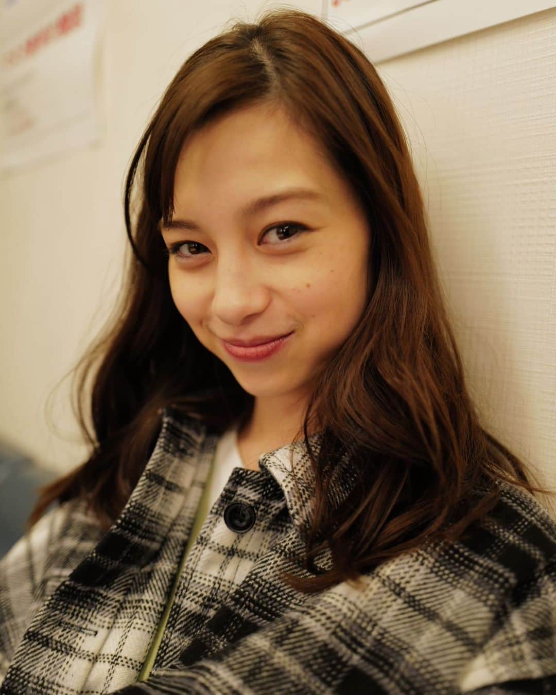 飯豊まりえのインスタグラム：「くるみーぃ！！！  なかなか会えないから寂しいよ😳😳  #彼氏目線」