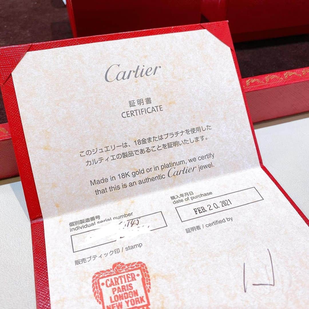 常深史織さんのインスタグラム写真 - (常深史織Instagram)「初めて憧れの#Cartier 自分で購入🥺💕 プレゼントと2つも買っちゃった💍  色々つけた中で、この#トリニティリング がするするっと入って つけ心地良くて カルティエの代表作というだけあり良すぎました💍✨  この3つの色には『忠誠・友情・愛』というロマンチックなメッセージが込められて作られたんだって🥺💍素敵〜💕」2月21日 20時49分 - sioripopn
