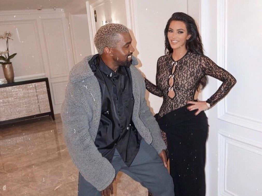 E! Onlineさんのインスタグラム写真 - (E! OnlineInstagram)「Now we're four-five seconds from wildin' thinkin' back on Kim & Kanye's almost nine-year relationship coming to an end. Link in bio to look back on their romance. (📷: Instagram)」2月22日 2時16分 - enews