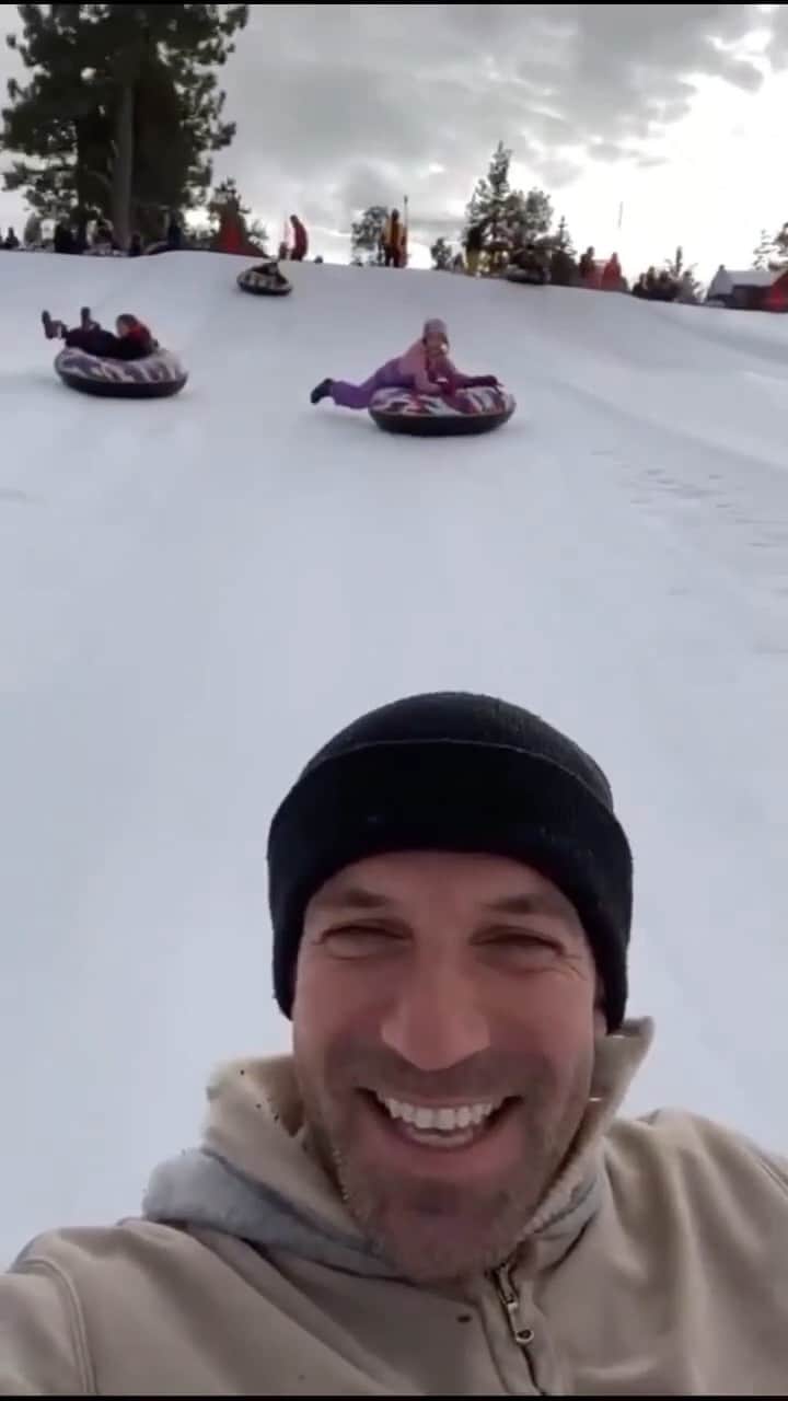 アレッサンドロ・デル・ピエロのインスタグラム：「Dai Mondiali a Cortina a quelli… In famiglia! #ADP10」
