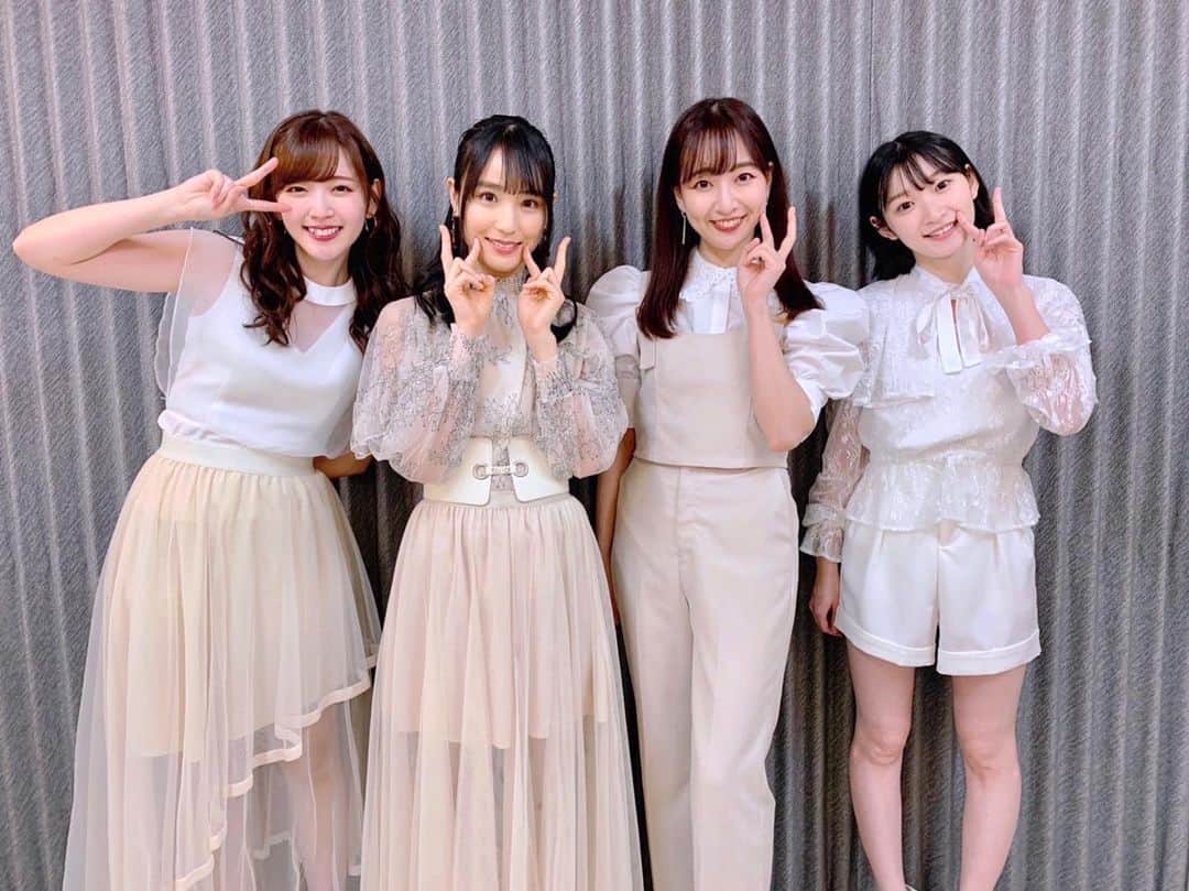 のインスタグラム：「. . . ☺🎤️💓 . . .  #MSMW #鈴木愛理 #さん #宮本佳林 #さん #ビタスイ #live #concert」