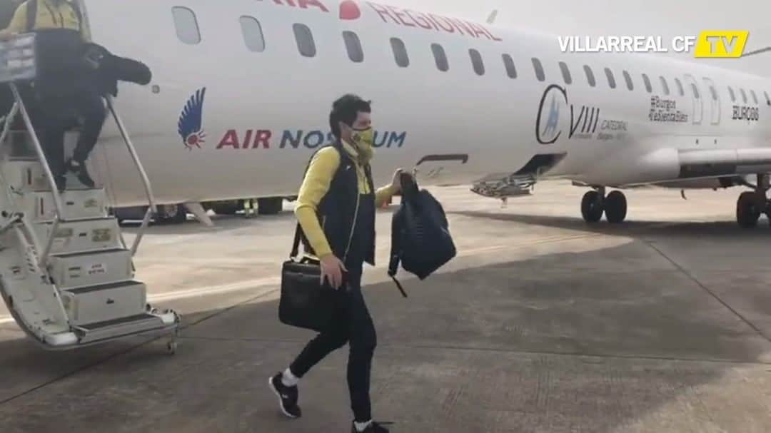 ビジャレアルCFのインスタグラム：「¡Recién aterrizados en Bilbao 🛬!  👉 21.00h, @athleticclub 🆚 #Villarreal San Mamés (en directo por @movistarplus).  Just landed in Bilbao 🛬!  👉 9pm CET, @athleticclub 🆚 #Villarreal San Mamés (live on LaLigaTV in the UK and Ireland ).  #Villarreal #futbol #football #soccer #laliga」