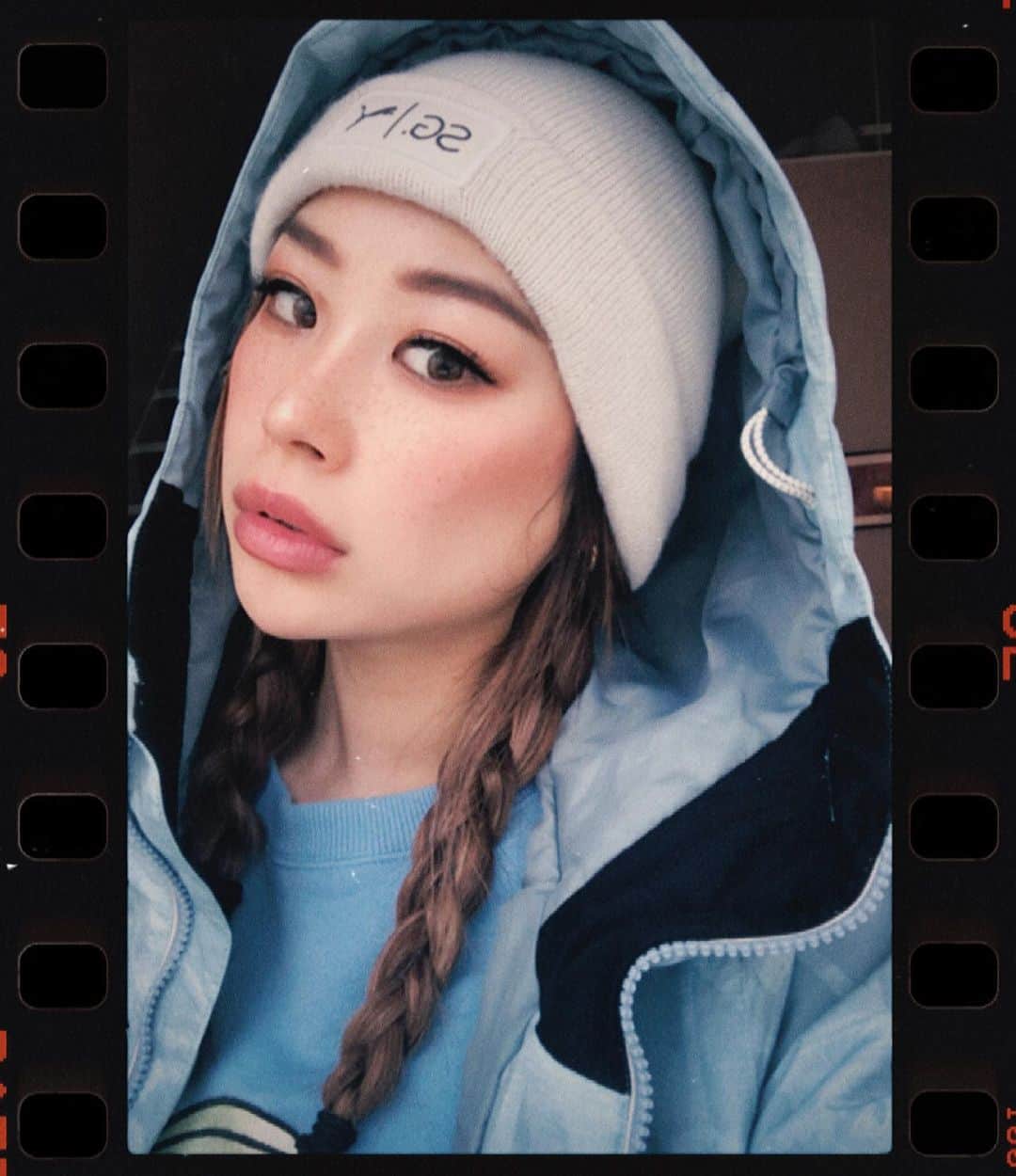 harunaのインスタグラム：「今年のウエアはブルー❄️🌨💙」