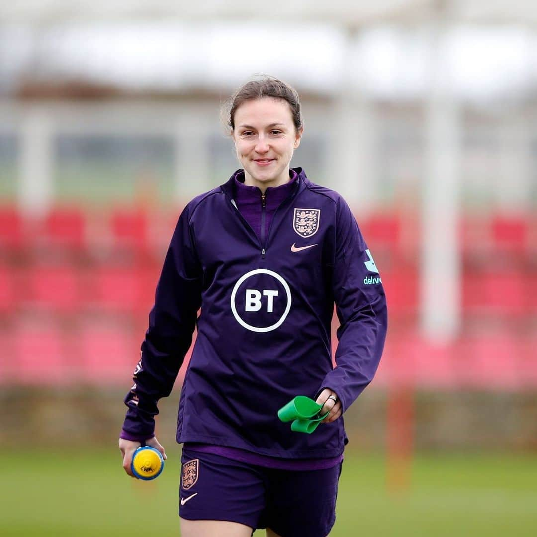 Arsenal Ladiesさんのインスタグラム写真 - (Arsenal LadiesInstagram)「All smiles from Lotte! 😊❤️」2月21日 21時43分 - arsenalwfc