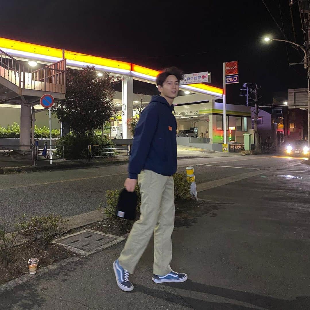 草野航大のインスタグラム：「髪がすごい(´・ω・｀)」