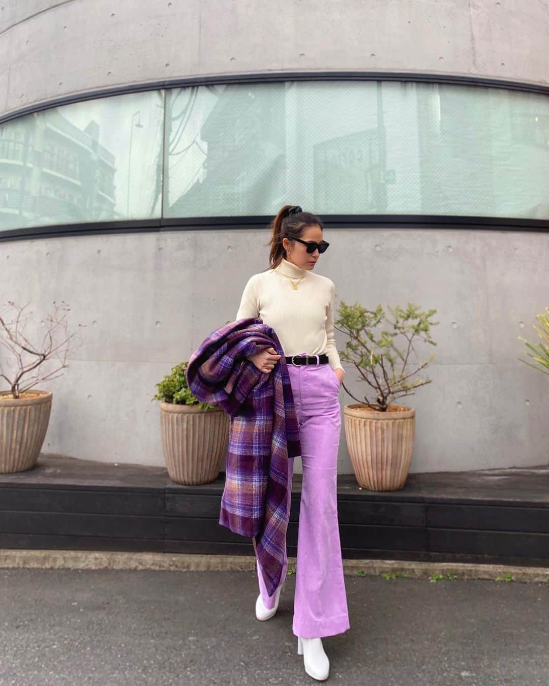 AMIのインスタグラム：「Lovely purple 💜🌈🦄🌟」