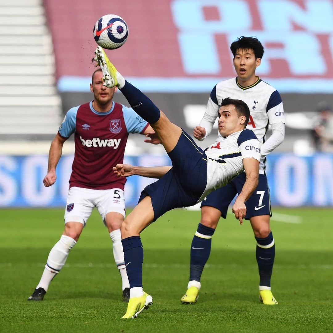 トッテナム・ホットスパーFCさんのインスタグラム写真 - (トッテナム・ホットスパーFCInstagram)「Antonio’s early strike sees us trail at the break.」2月21日 21時49分 - spursofficial