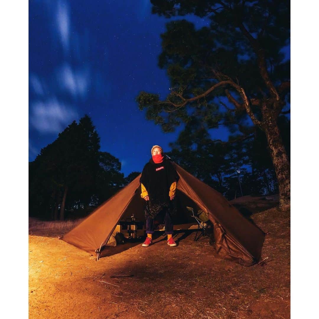 のインスタグラム：「寒くもなく、暑くもない 最高のキャンプ日和だね❤️ . . . . @seekoutside.jp  . -----------. #seekoutside . #シークアウトサイド . #シマロン . #熊本 . #kumamoto . #400x . -----------. #バイク . #バイクのある風景 . #バイク好きな人と繋がりたい . #バイク旅 . #キャンプ . #キャンプ飯 . #キャンプギア . #日本一周 . #モロケン . #morokengo  #オーストラリア留学 . #機車 . #motorcycle . #오토바이 . #motocicleta . #Motorrad .」