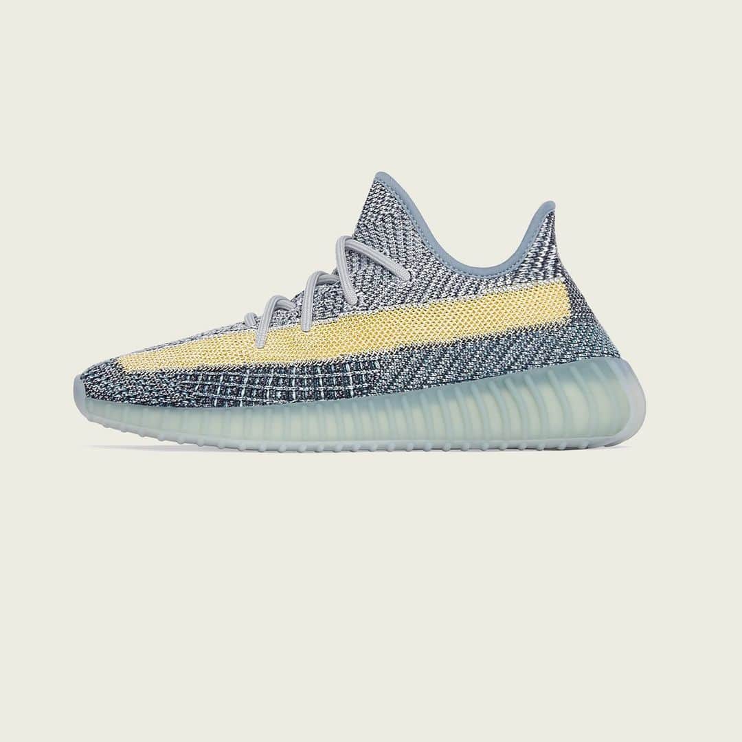 adidas Originalsさんのインスタグラム写真 - (adidas OriginalsInstagram)「YEEZY BOOST 350 V2 ASH BLUE. NORTH AMERICA, LATIN AMERICA, AFRICA, THE MIDDLE EAST, AND INDIA.  YEEZY BOOST 350 V2 ASH STONE. ASIA PACIFIC, EUROPE, RUSSIA, AND UKRAINE.  AVAILABLE FEBRUARY 27 ON ADIDAS.COM/YEEZY, ON CONFIRMED IN THE UNITED STATES, AND ON THE ADIDAS APP IN SELECT COUNTRIES.」2月21日 22時00分 - adidasoriginals