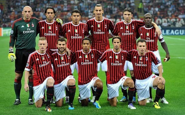 ウルビー・エマヌエルソンさんのインスタグラム写真 - (ウルビー・エマヌエルソンInstagram)「Siamo tutti ad aspettare il derby della madonnina. Una partita importantissima,Milan siamo tutti con te ,combattiamo con te fino L ultimo , vinciamo insieme perdiamo insieme. forza Milan per sempre 🔴⚫️ #forzamilan #derbytogether」2月21日 22時17分 - urby28