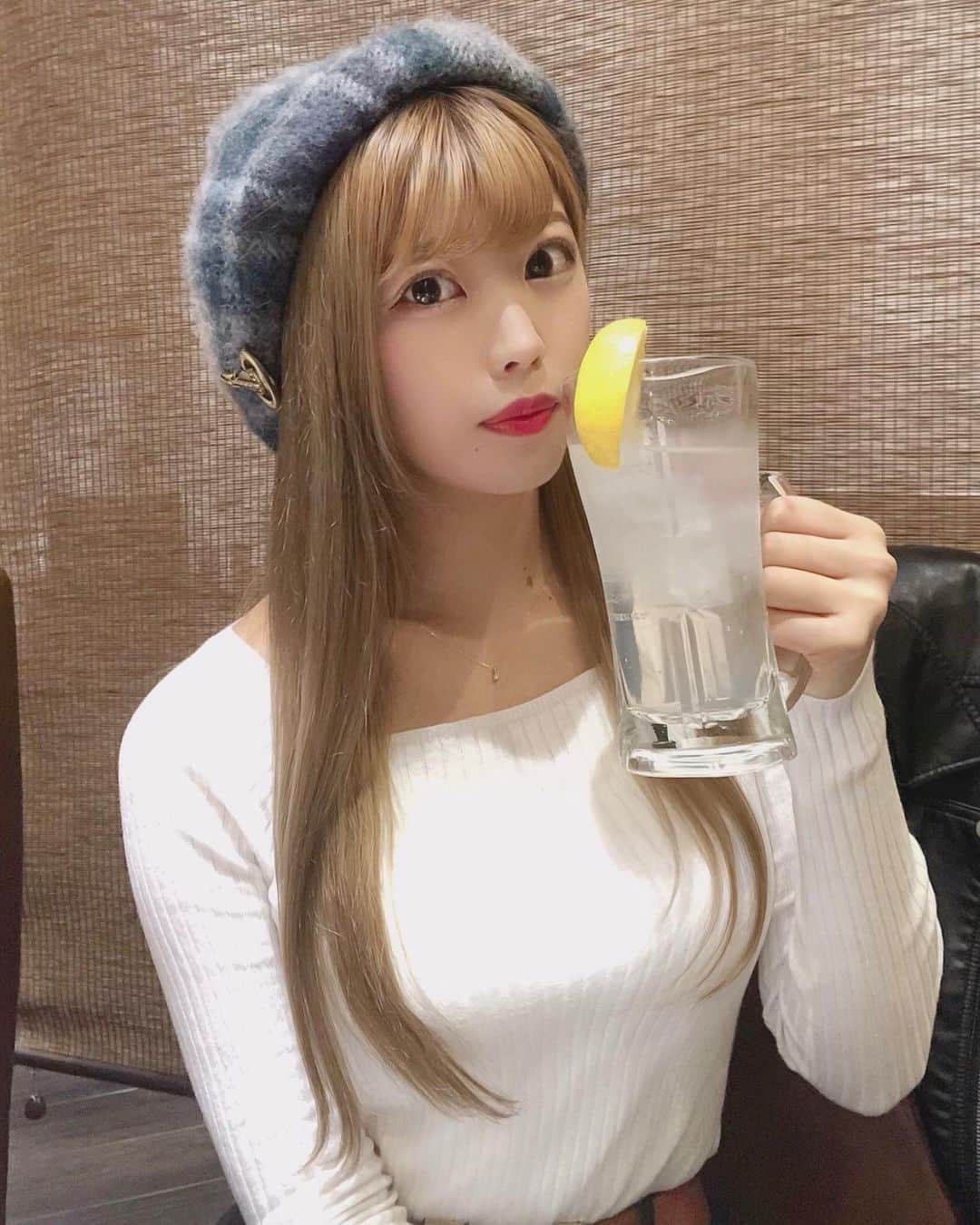 EON（梶野恵園）さんのインスタグラム写真 - (EON（梶野恵園）Instagram)「﻿ ﻿ 1杯目はレモン酎ハイ派です🍋﻿ ﻿ ﻿ 父上のお誕生日で家族で焼き肉行ってきました！﻿ ﻿ ﻿ 今週初焼き肉！週2〜3焼き肉人間にしては珍しい週！﻿ ﻿ ﻿ 1杯目何派ですか？？🍻  #お酒好きな人と繋がりたい #お酒好き女子 #焼き肉 #ootd #ootdfashion #code #codenate #instagood #fashiongram #fashion #todayscode #todayscode #todaysoutfit #outfit #outfitoftheday #vivianwestwood #レモン酎ハイ」2月21日 22時20分 - ssfweon