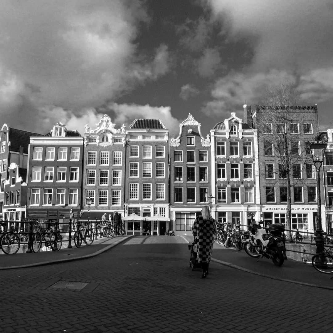 Linda Tolのインスタグラム：「From Amsterdam with Love @renwejules」