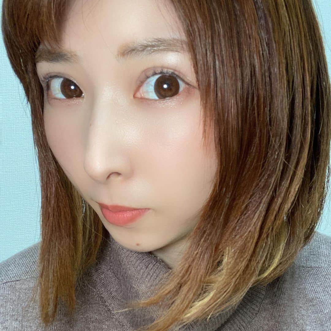 水野夏子のインスタグラム：「人生初のまつ毛パーマしてみた！ 凄いカールしてる！😂✨  おすすめ！  #まつ毛パーマ #まつぱ #まつげパーマ」