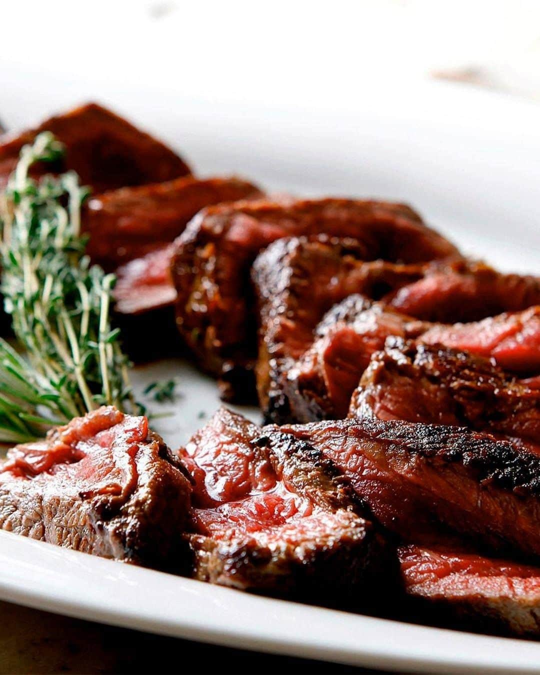 Eataly Brasilさんのインスタグラム写真 - (Eataly BrasilInstagram)「Ciao, amici! Neste domingo aproveite o último dia do Churrasco Weekend e encontre todos os cortes de carne do nosso açougue @debetti com até 25% OFF. Ti aspettiamo.   *promoção válida até 21/02/2021 em carnes do açougue DeBetti, somente em nosso mercado. Sujeito a disponibilidade de estoque. Não se aplica para delivery*  #eataly #eatalybrasil #eatalysp #churrasco #debetti」2月21日 23時00分 - eatalybr