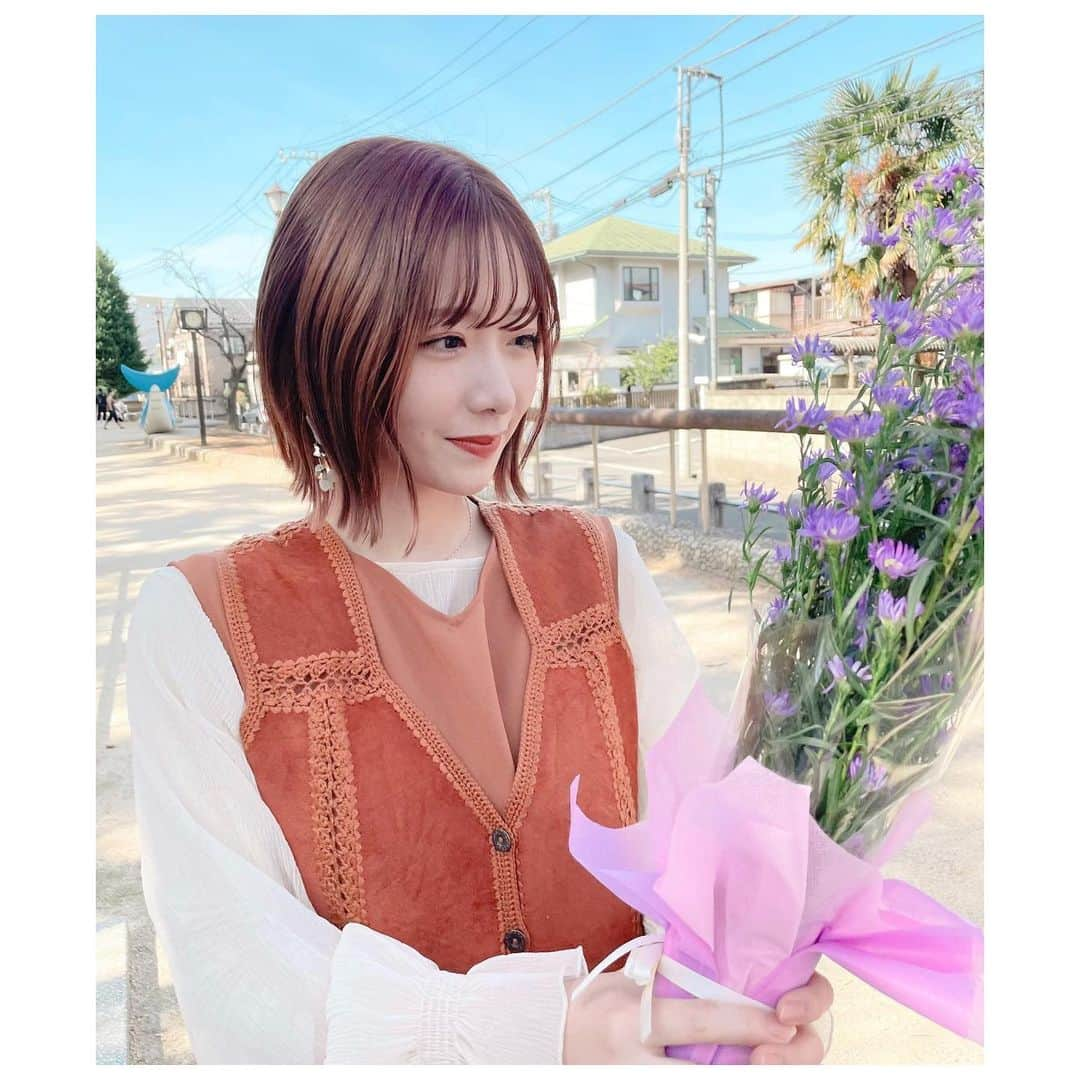 てぃーみきのインスタグラム：「今日も一日お疲れ様でしおん💐」